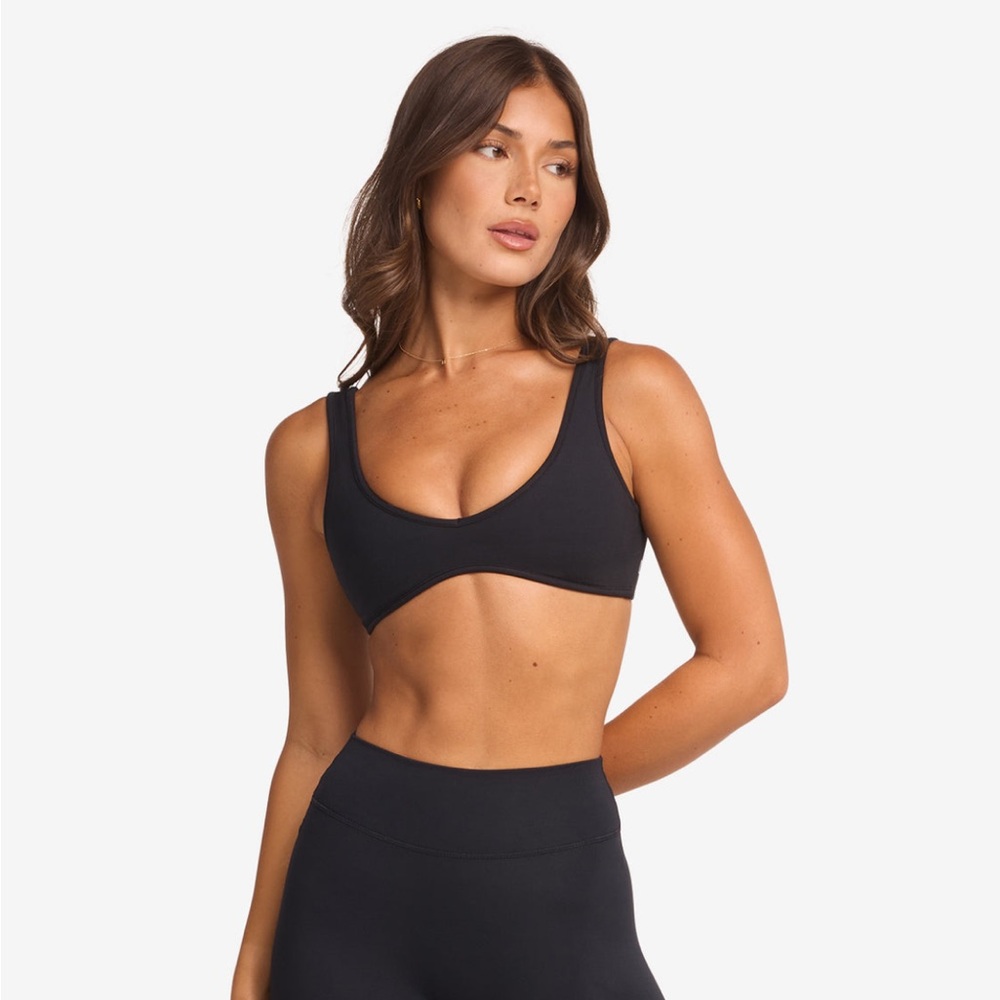 Serenity Isla Crop | Black